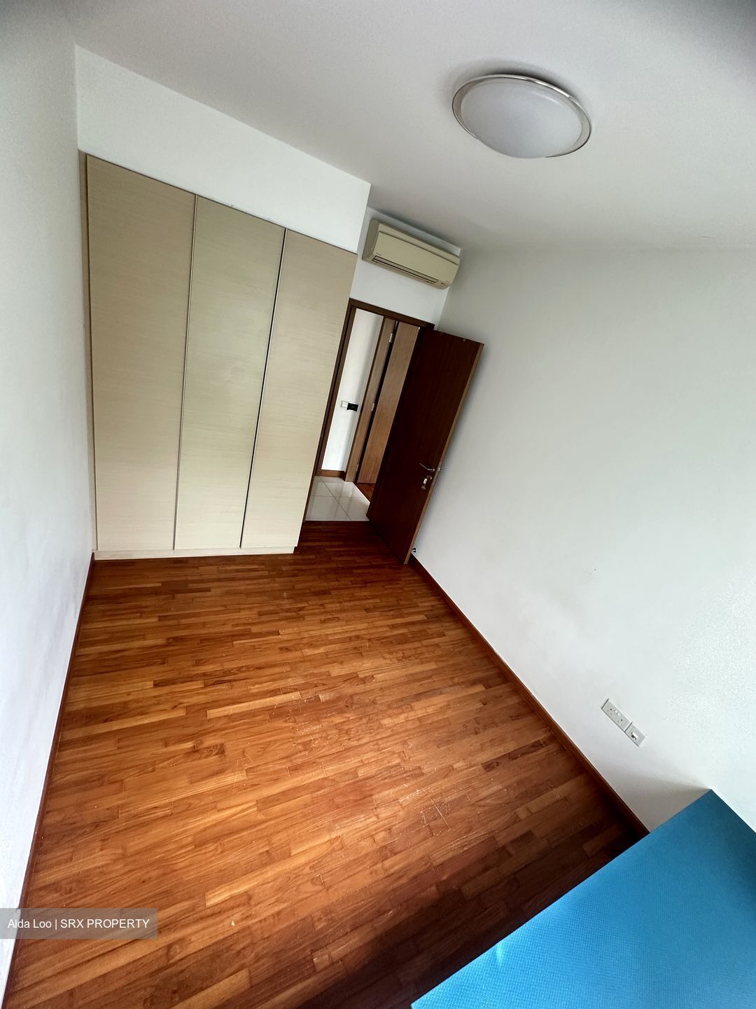 Waterfront Waves (D16), Condominium #564247341